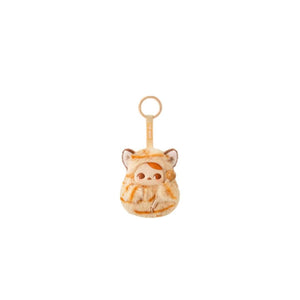 Discover the orange pendant variant in the نومي بلايند بوكس collection by pop mart, offering unique بلايند بوكس and صندوق غامض styles from بوب مارت.