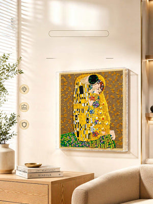 Compatible with LEGO 31221 Klimt "The Kiss" display box, integrated water-ripple photo frame, fully transparent wall-mounted storage box