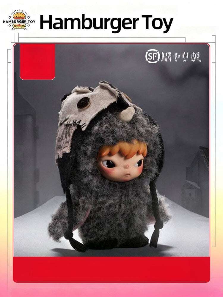 View the hooded character close-up in the نومي بلايند بوكس series by pop mart, featuring authentic بلايند بوكس and صندوق غامض collectibles from بوب مارت.