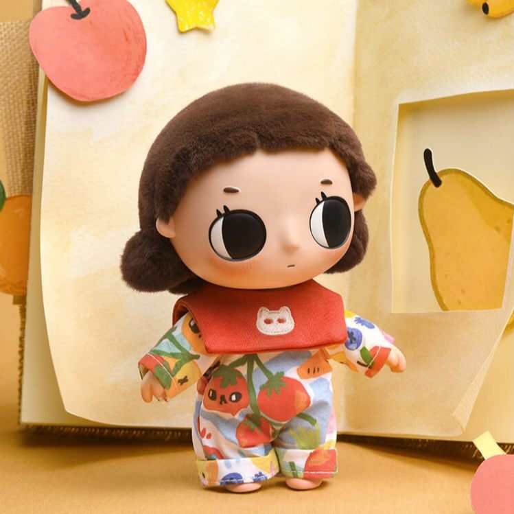 Check out the floral overalls scene from نومي بلايند بوكس and pop mart, providing exceptional بلايند بوكس and صندوق غامض values by بوب مارت.