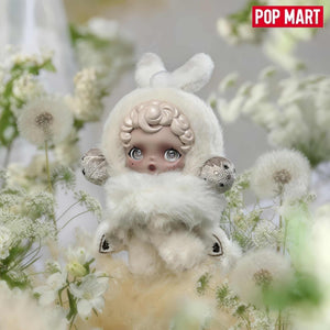 ستمتع بسحر التفاصيل الدقيقة في نومي بلايند بوكس من منتجات pop mart المتوفرة في كل بلايند بوكس وصندوق غامض، وتعرّف على عالم بوب مارت والـ صندوق غامض.