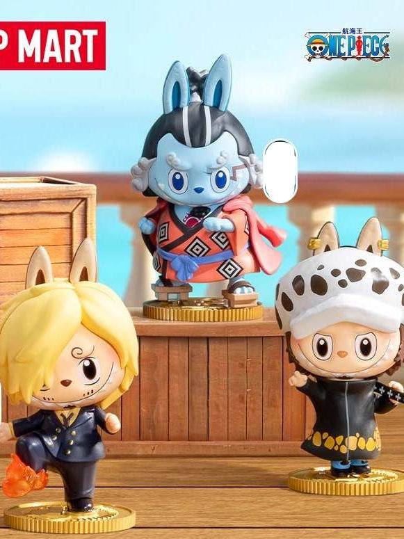 Pop Mart Labubu The Monsters One Piece characters including Luffy and Law, featured in Labubu One Piece blind box | شخصيات متعددة من سلسلة بوب مارت لابوبو ذا مونسترز ون بيس.